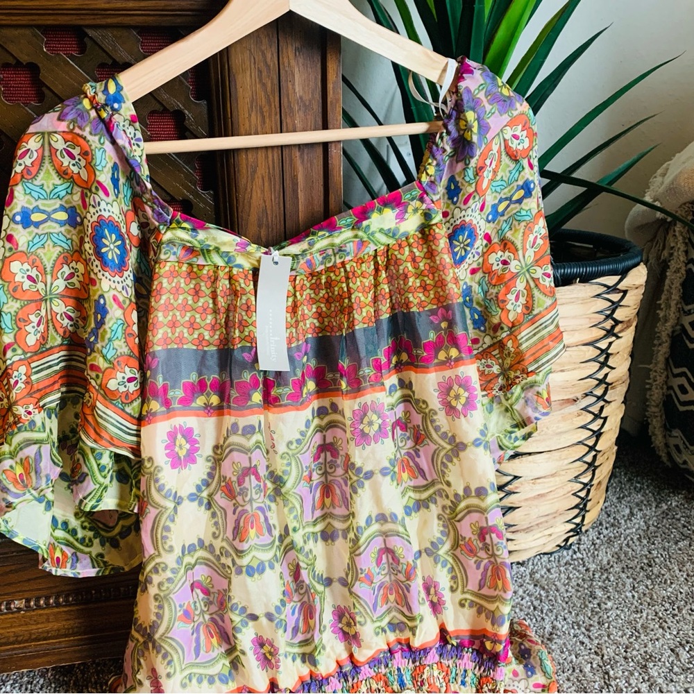 NWT 🏷️ silk blouse from Trinity